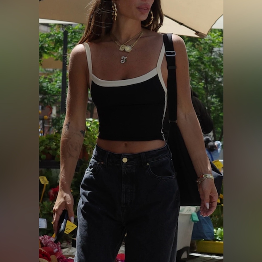 Heavy Manner Black Tank size M